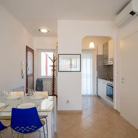 Pleiadi - Two Bedroom With Terrace 아파트 산레모